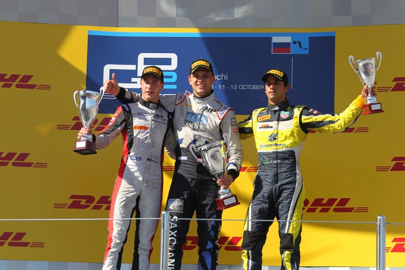 Marco Sørensen på podiet med Stoffel Vandoorne og Felipe Nasr
